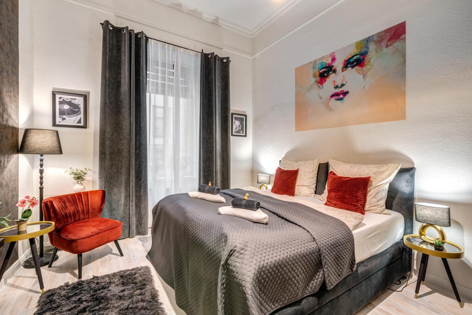 Sweet Dreams At Opera House Downtown Apartment Budapest Exterior photo