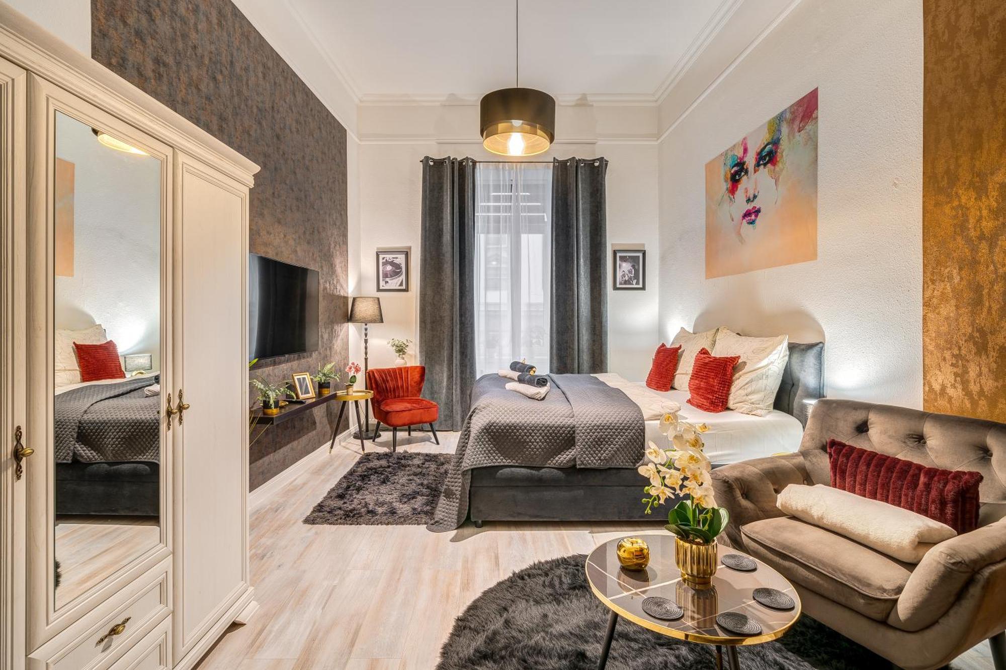 Sweet Dreams At Opera House Downtown Apartment Budapest Exterior photo
