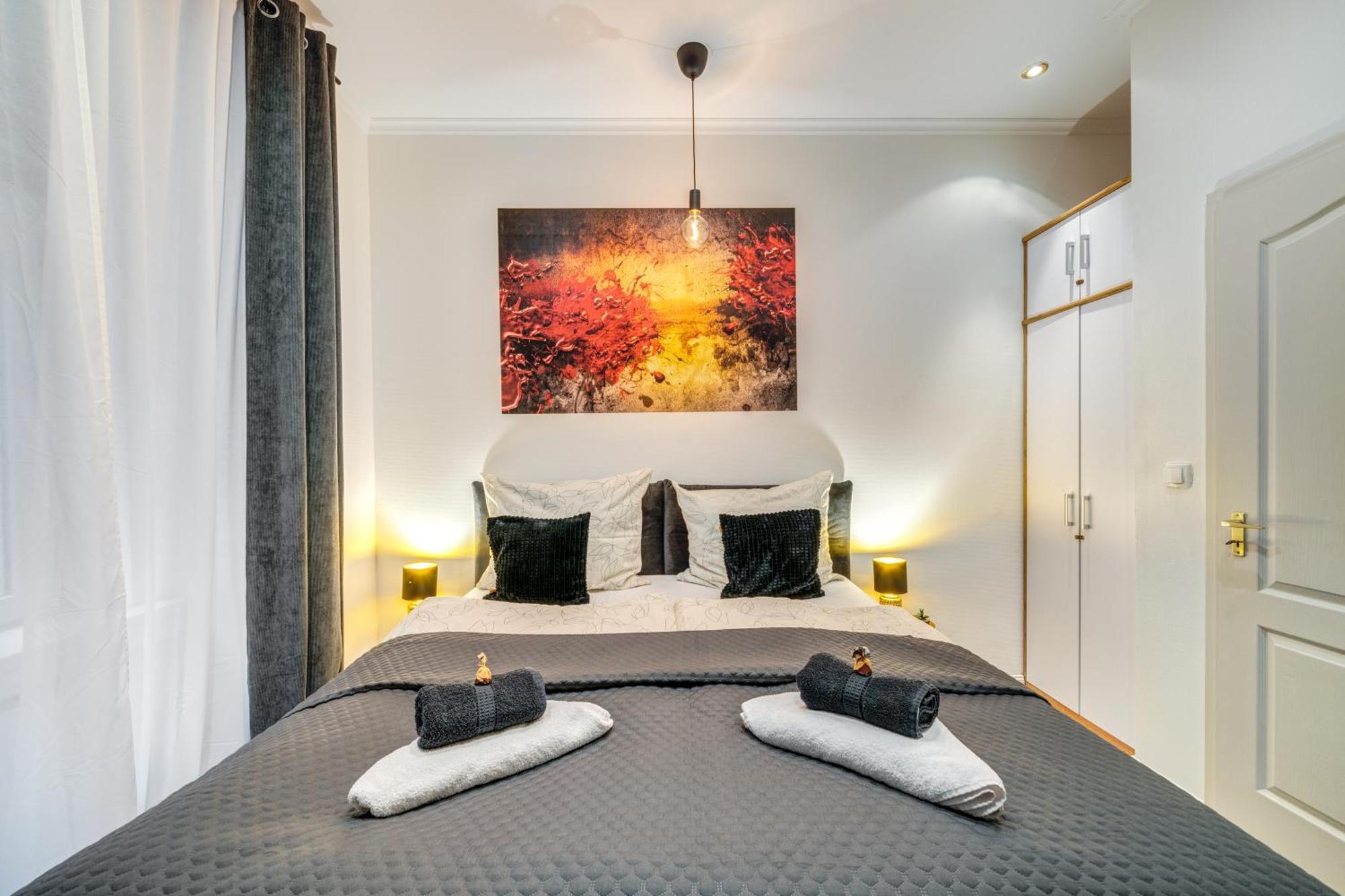 Sweet Dreams At Opera House Downtown Apartment Budapest Exterior photo
